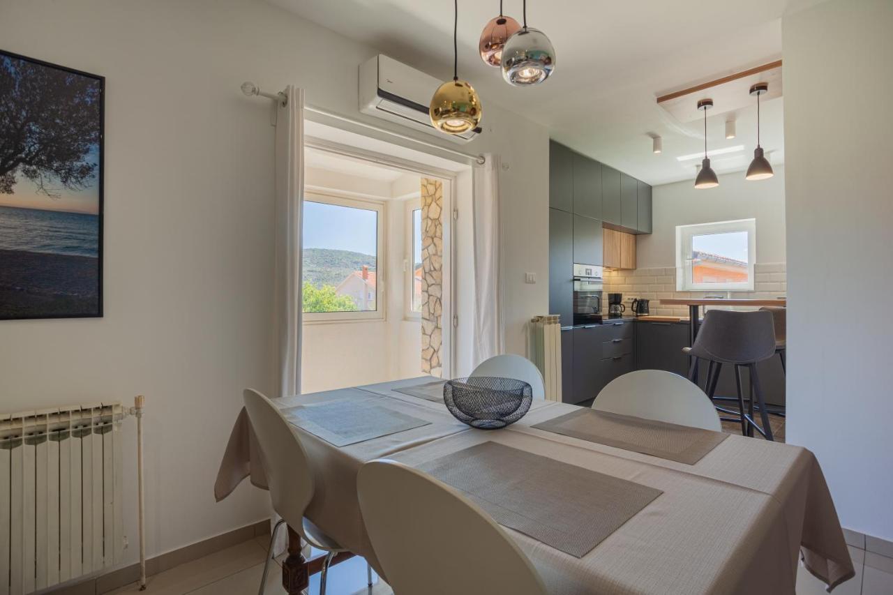 Apartman Petra Cres Exterior foto