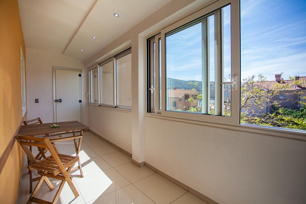 Apartman Petra Cres Exterior foto